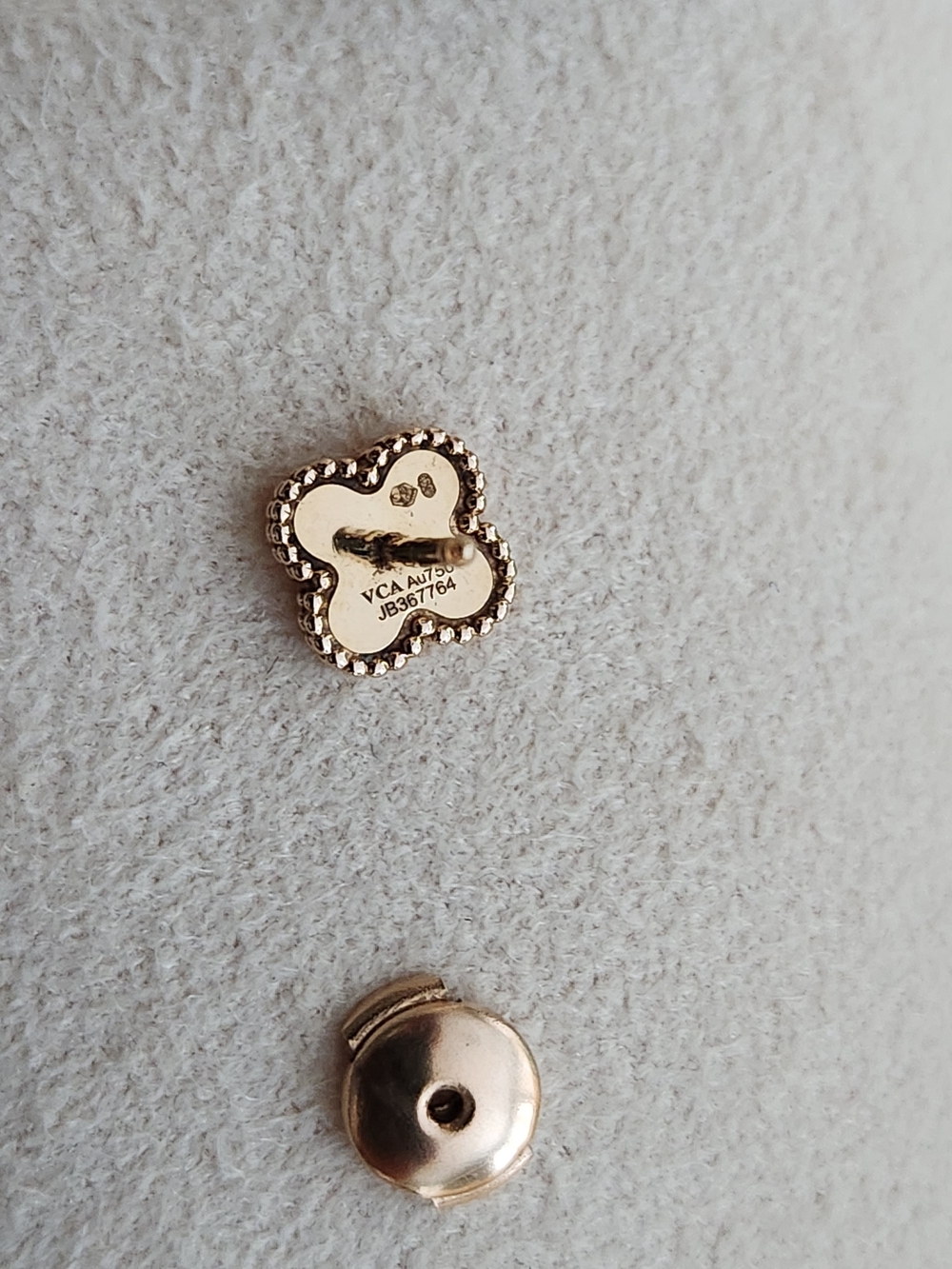 Authentic Van Cleef & Arpels  18K Rose Gold Stud  Earring - Picture 3 of 5